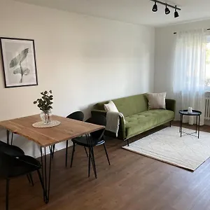  Apartment Hugo